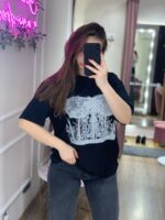 Madingi oversize marškinėliai su korseto imitacijos printu