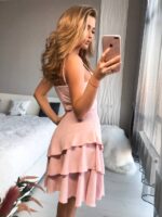 Lengva aktualaus silueto suknelė