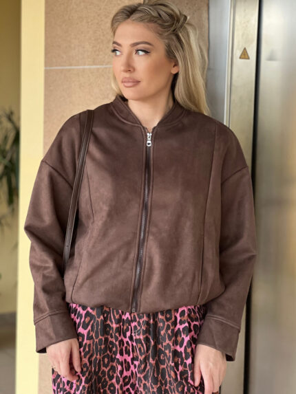 Moteriška ruda striukė su užtrauktuku