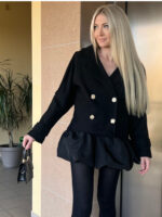 Trumpas klasikinio silueto paltas