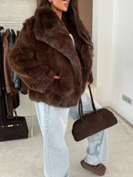 Rudos spalvos eko kailinukas