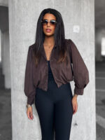 Stilinga moteriška ruda striukė